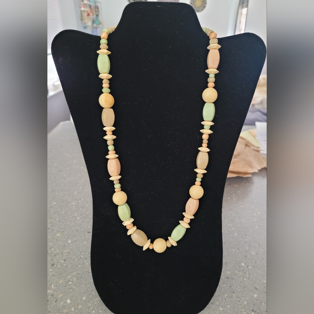 Vintage 1980's Multicolor Beaded Pastel Necklace